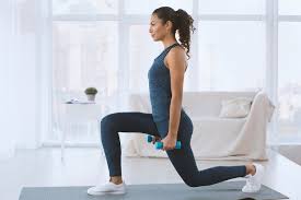 woman static squat